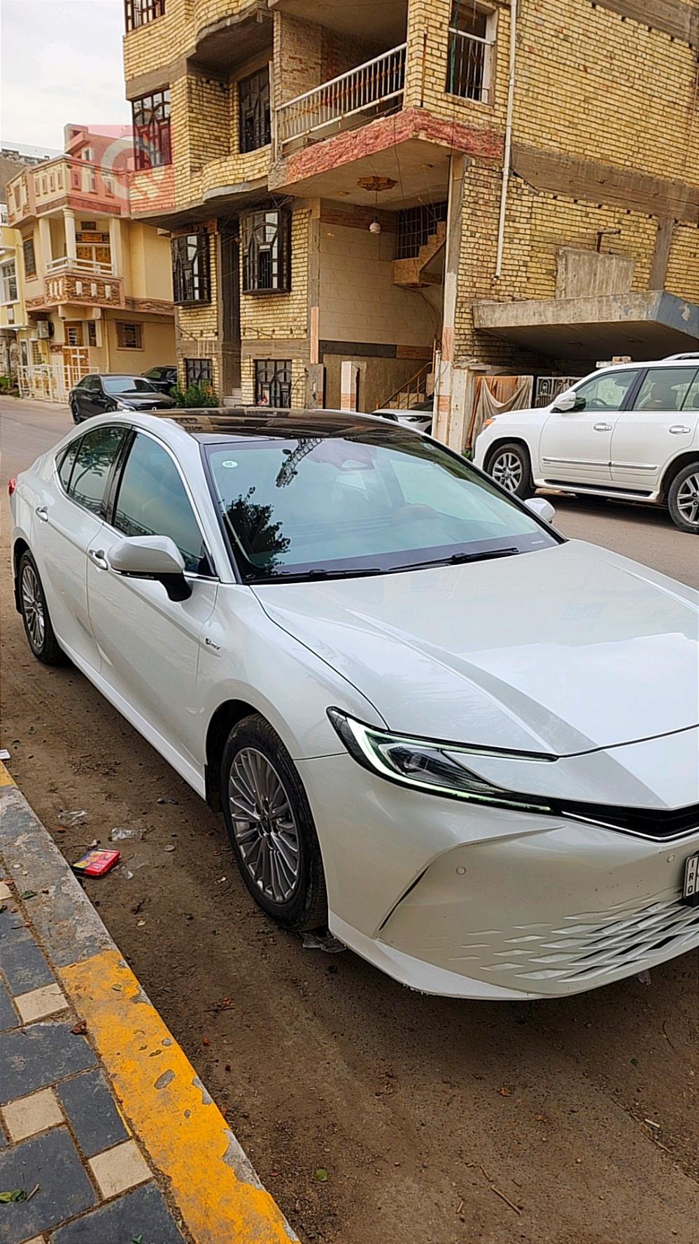 تۆیۆتا کامری